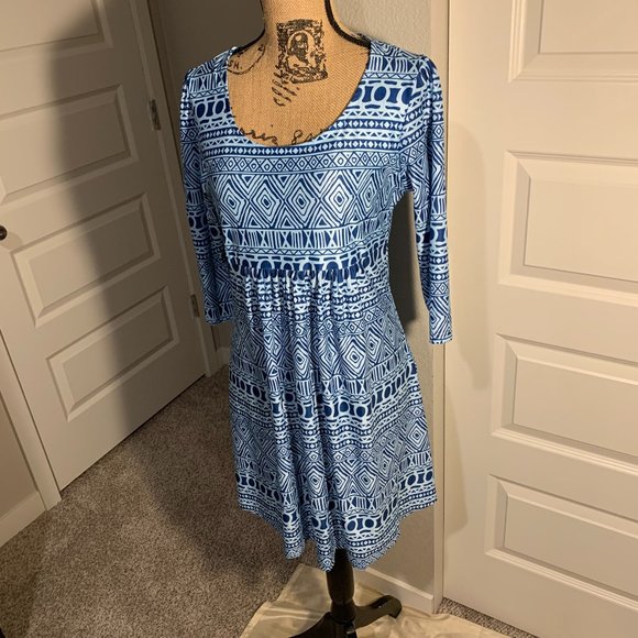 R & B Collection Dress - Picture 1 of 10